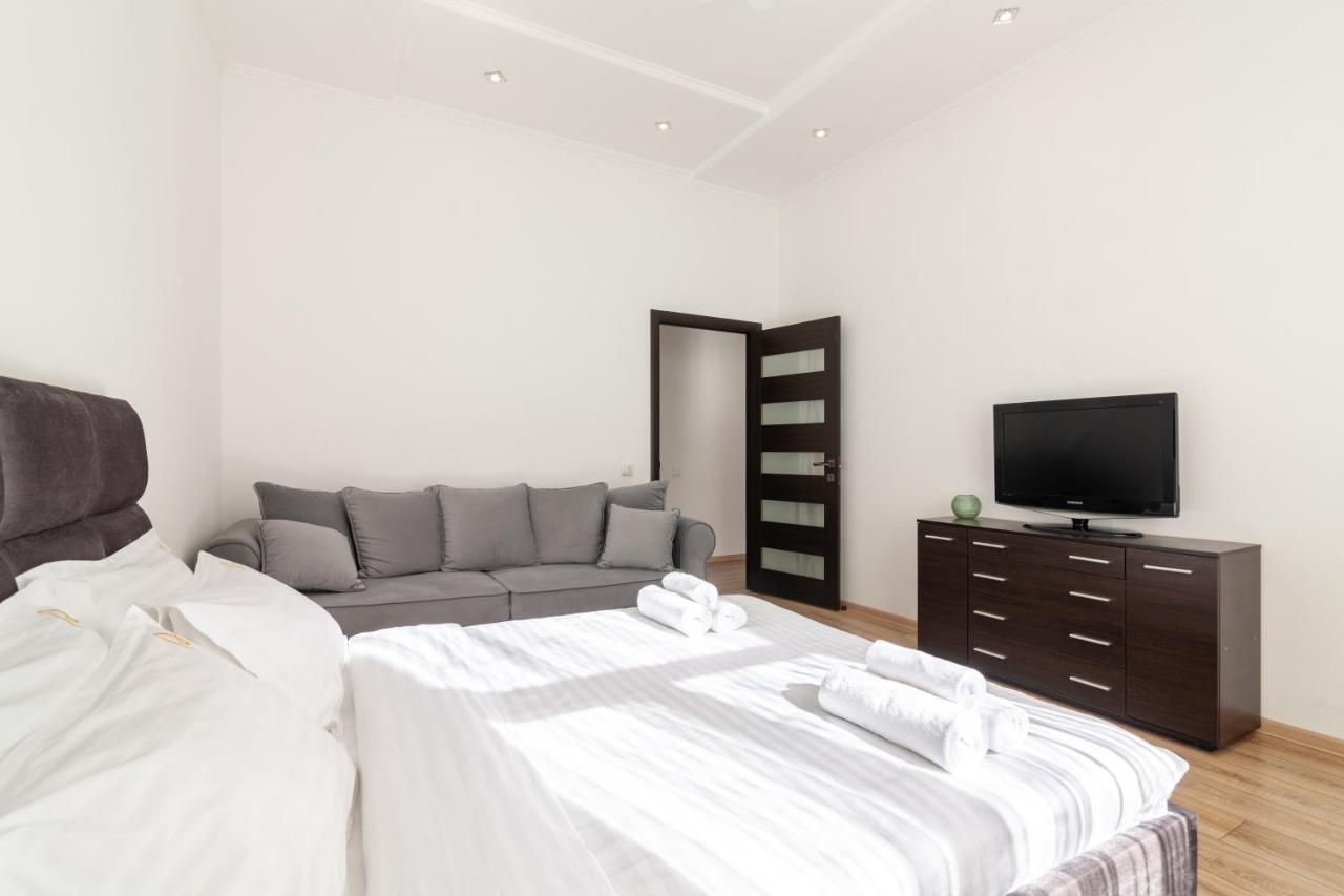 Avangard Liberty Avenue Apart Lviv Ngoại thất bức ảnh